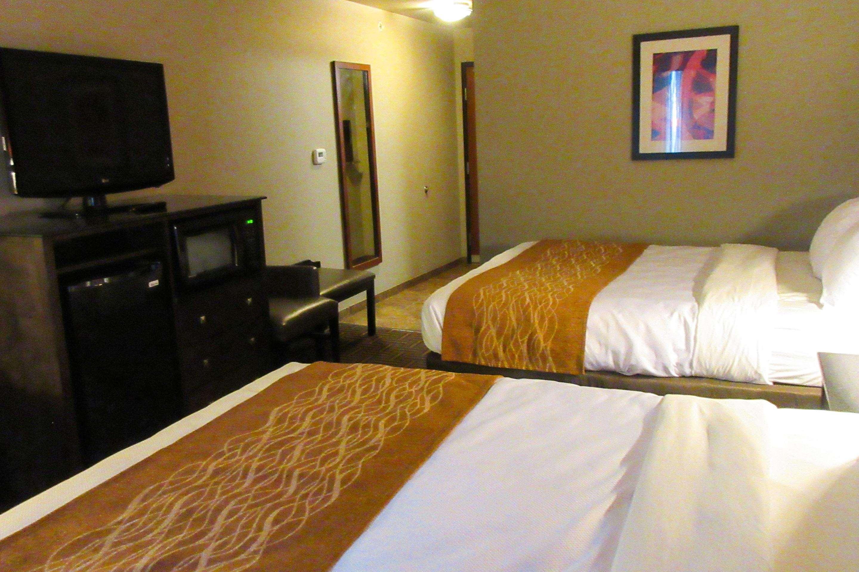 Sonesta Essential Minot Hotel Bagian luar foto