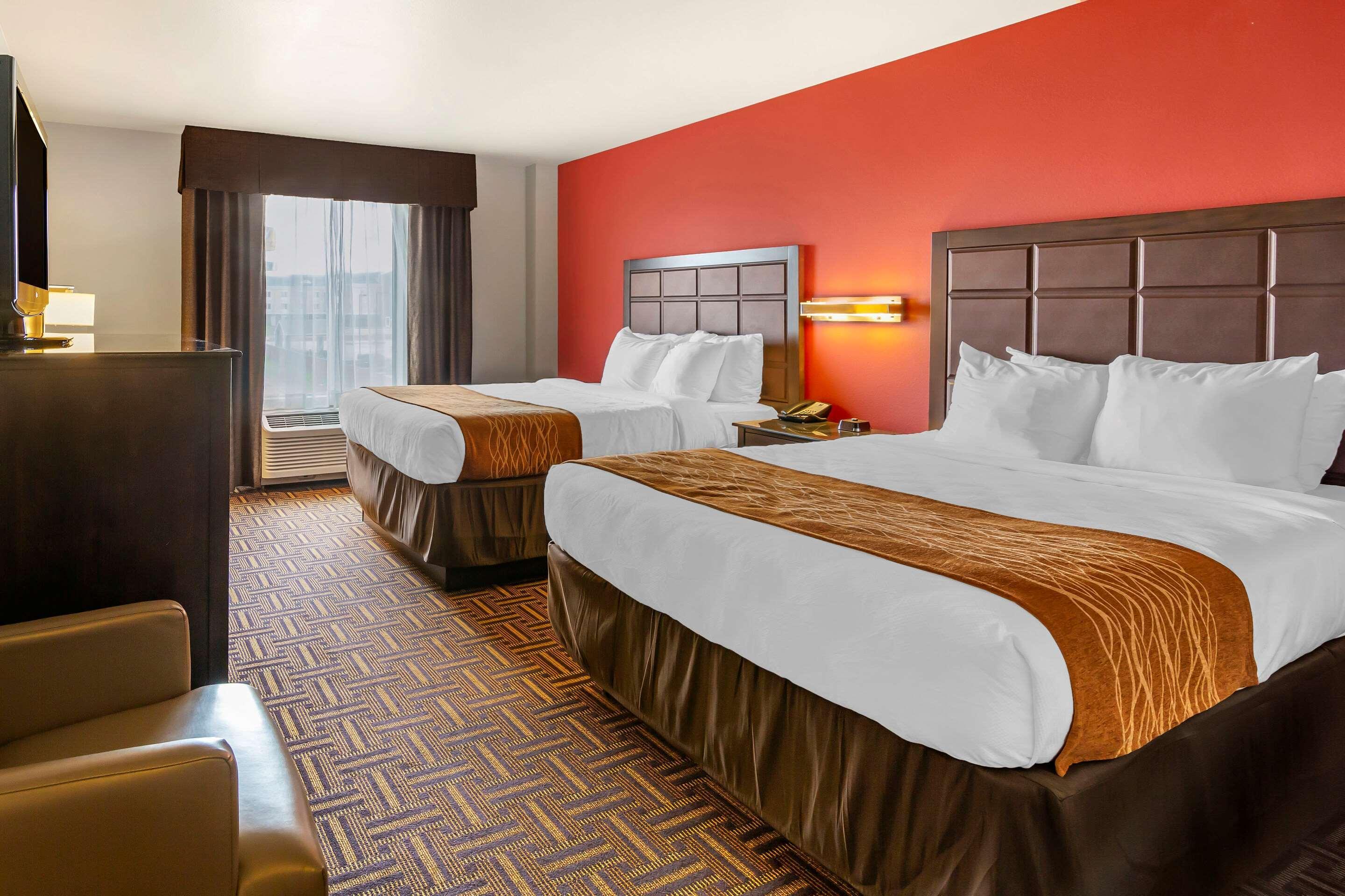 Sonesta Essential Minot Hotel Bagian luar foto